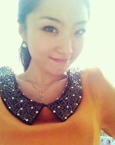 河南卫视女主播的照片,惊艳亮相，魅力四溢  第2张