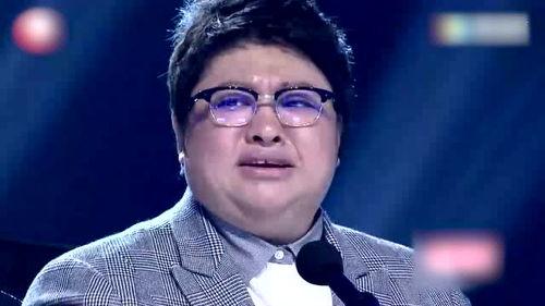 韩红搞笑出场,笑翻全场! 第3张 韩红搞笑出场,笑翻全场! 第3张